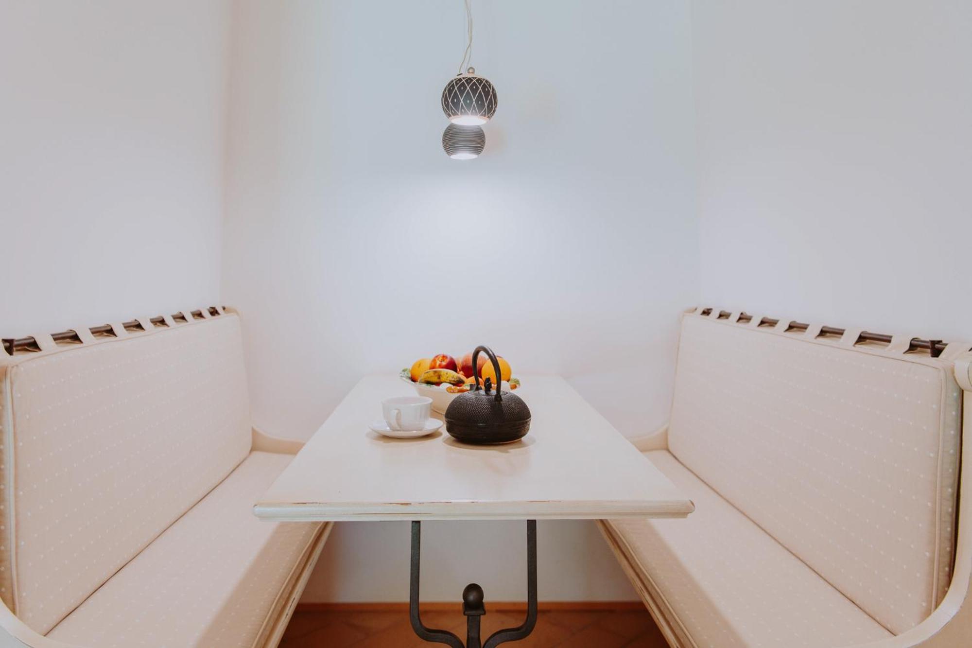 Relais De Charme Le Videlle Pensionat Raffa Exteriör bild